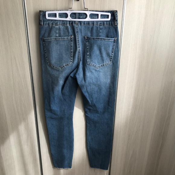 Forever21 Push Up Skinny Jeans - Picture 2 of 5